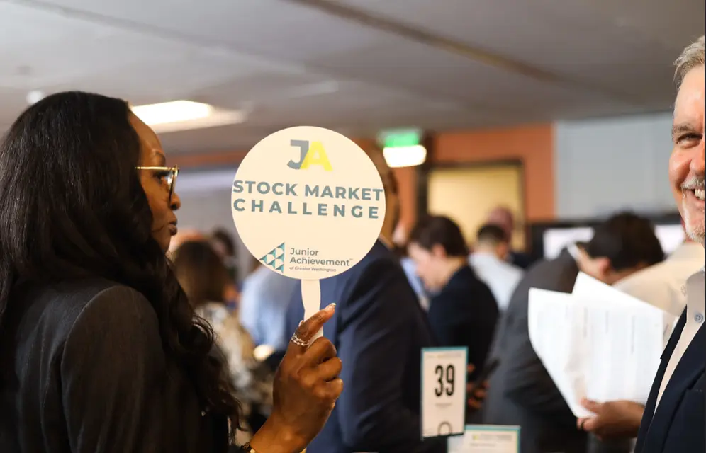 People participating in the stock market challenge