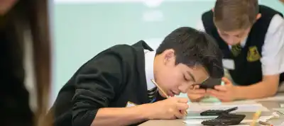 a student balancing their budget at Finance Park